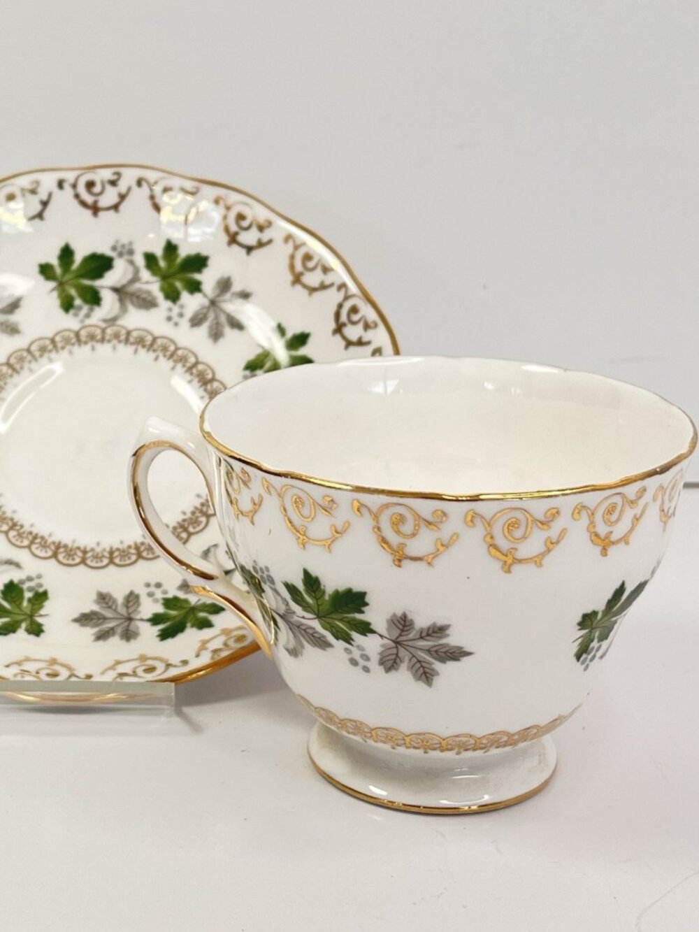 Colclough Bone China Teacup And Saucer Set Pattern 8250 Ridgeway Potteries UK